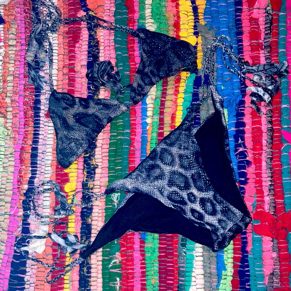 Zikger®️ Vintage Handmade Rainbow Sparkle atop Charcoal 🐍Skin String Bikini